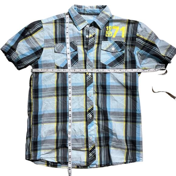 Disney Blue, Grey, and Yellow Plaid Short Sleeve Button Down Shirt size Medium - Picture 3 of 10